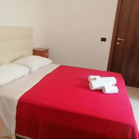 Apartment In Front Of The Train Station! Florencia Exterior foto