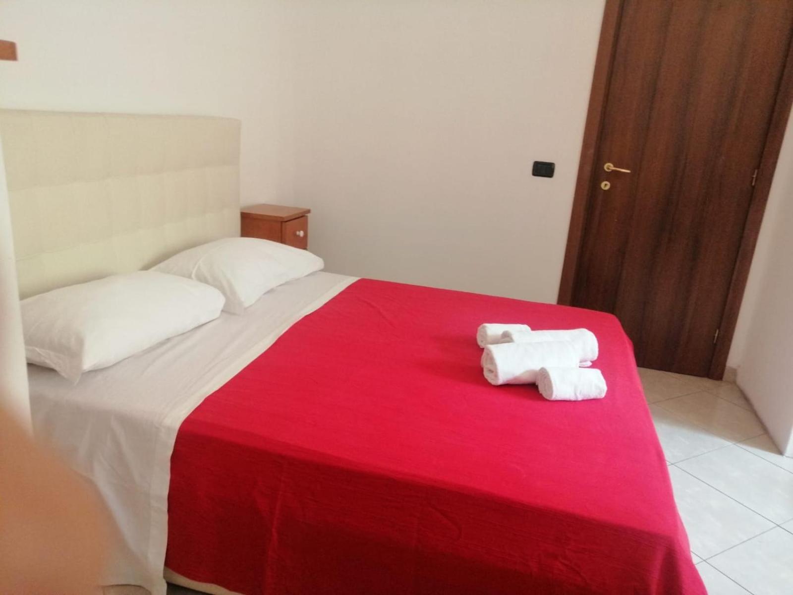 Apartment In Front Of The Train Station! Florencia Exterior foto